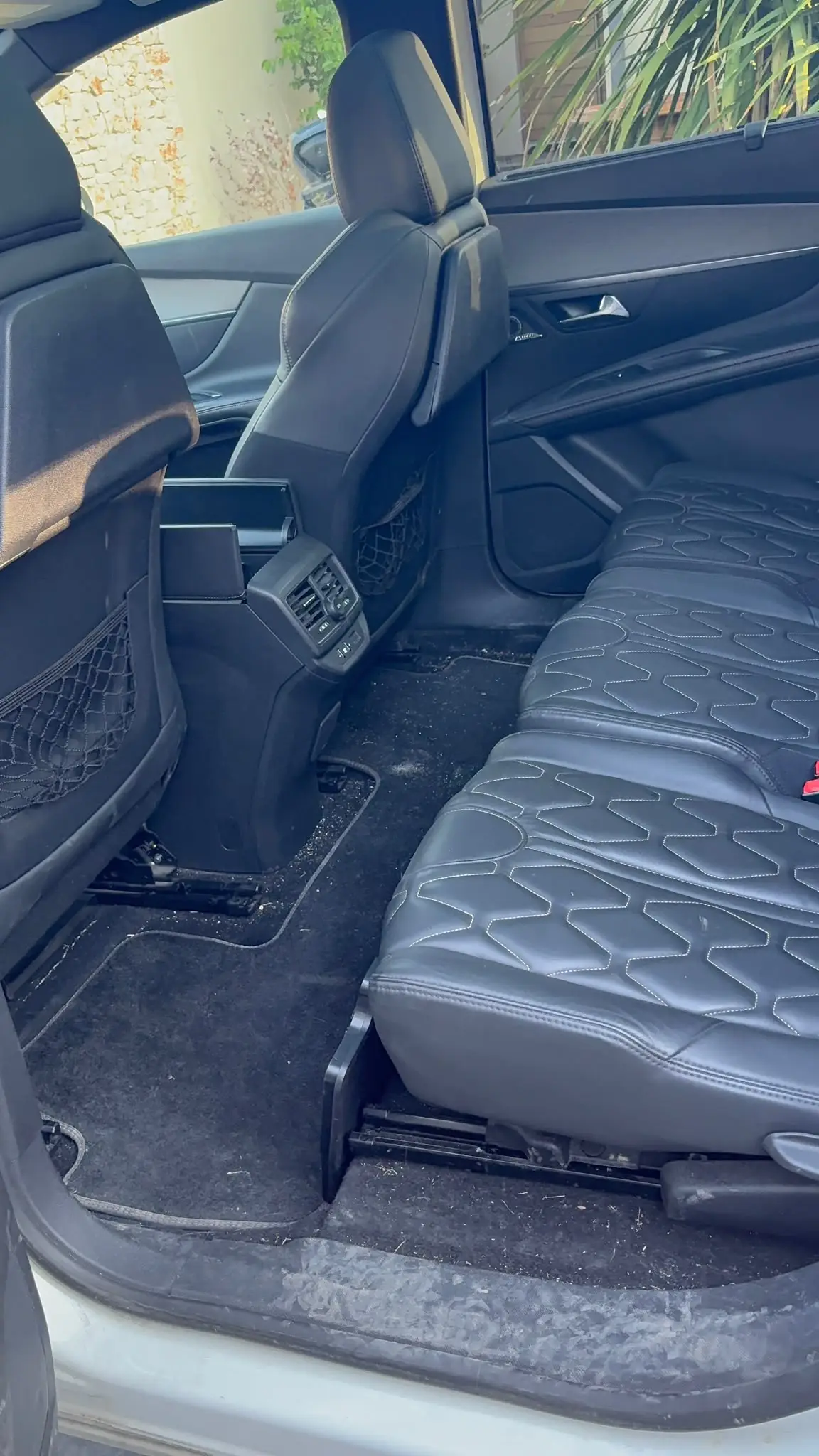 Peugeot intérieur avant nettoyage